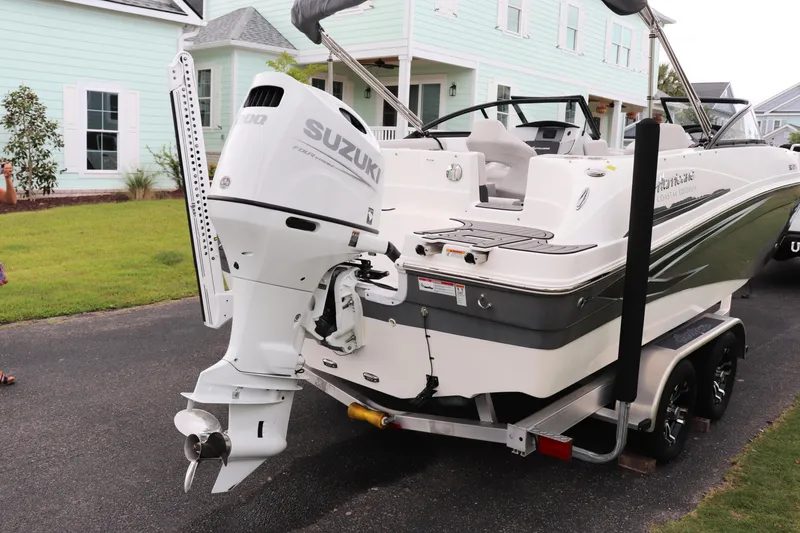 Slide: The Image of Hurricane SunDeck 217 OB 2022 - 10