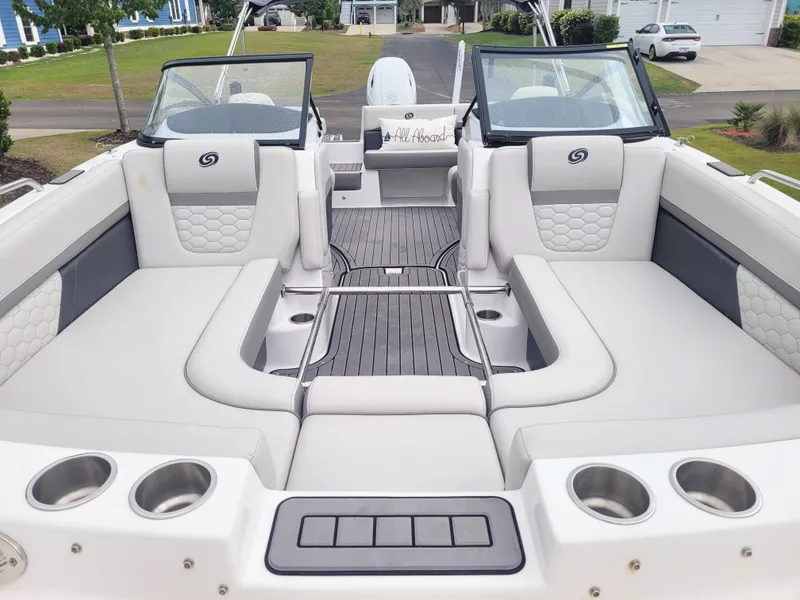 Slide: The Image of Hurricane SunDeck 217 OB 2022 - 26