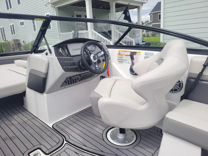 Slide: The Image of Hurricane SunDeck 217 OB 2022 - 28