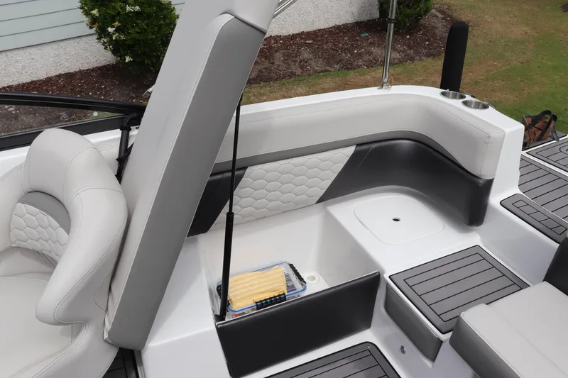 Slide: The Image of Hurricane SunDeck 217 OB 2022 - 45