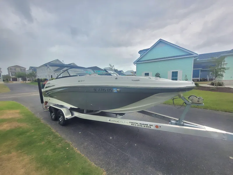 Slide: The Image of Hurricane SunDeck 217 OB 2022 - 6