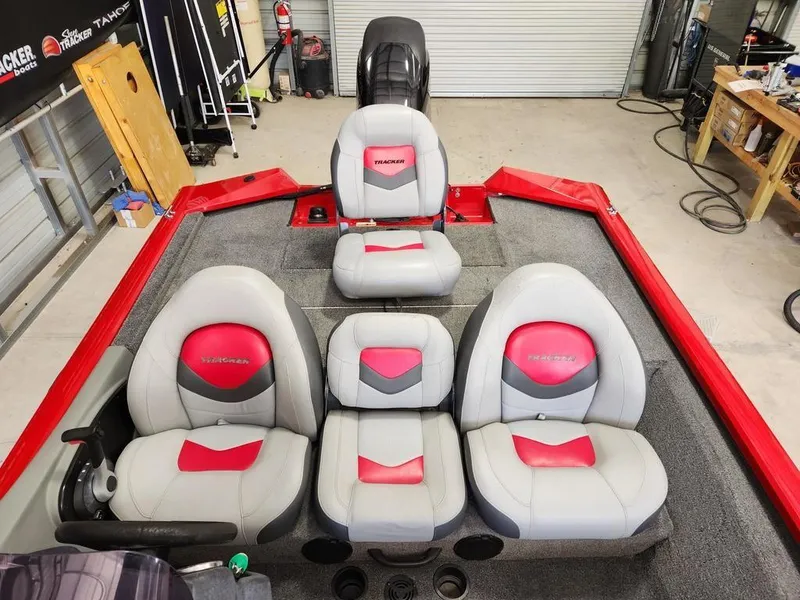 Slide: The Image of Tracker Pro Team 175 TXW 2014 - 9