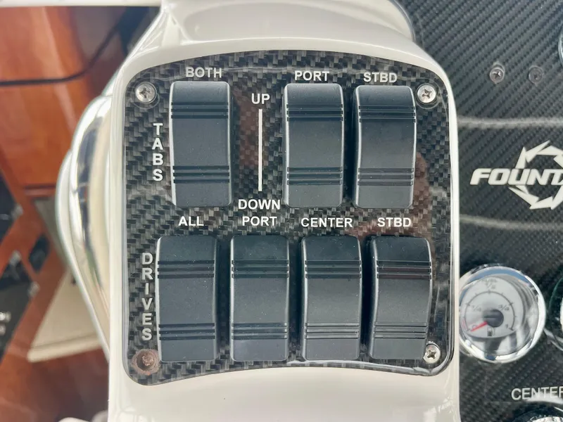 Slide: The Image of Fountain 38 Sportfish Cruiser 2011 - 51