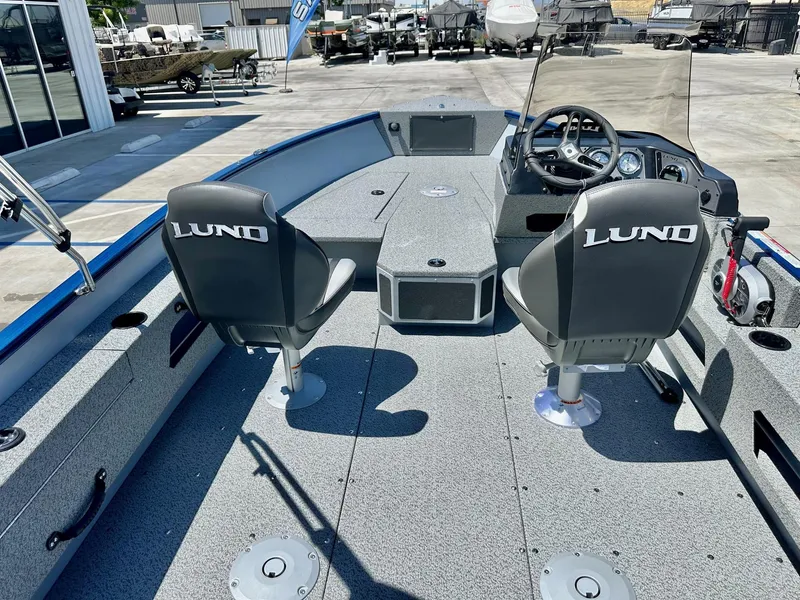 Slide: The Image of Lund Adventure 1775 SS w/ 115HP Mercury! 2025 - 6