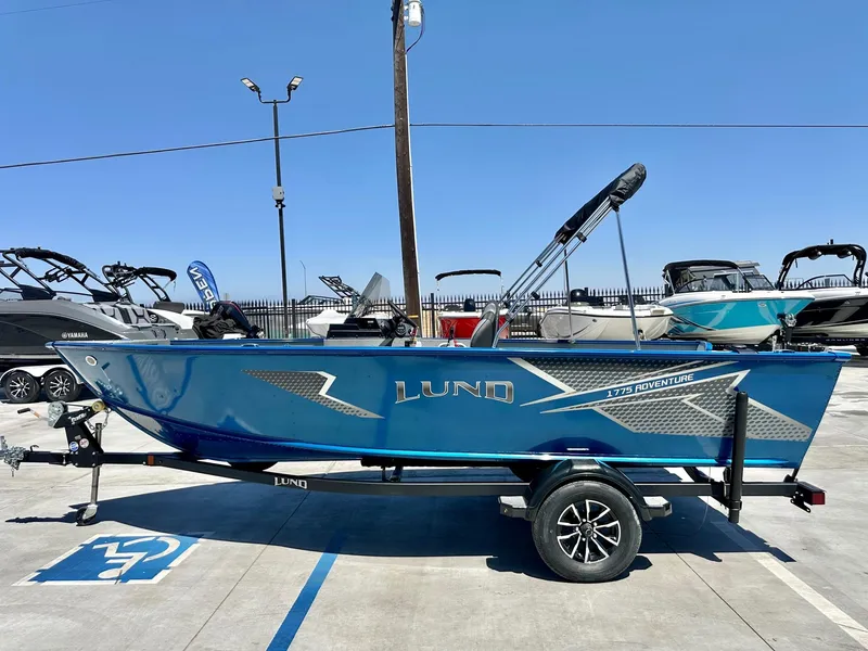 Slide: The Image of Lund Adventure 1775 SS w/ 115HP Mercury! 2025 - 8