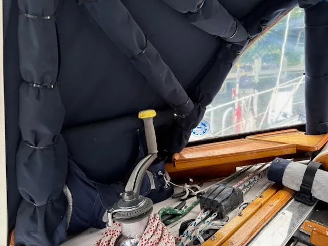 Slide: The Image of Hunter 33 2006 - 17