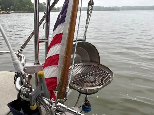 Slide: The Image of Hunter 33 2006 - 19