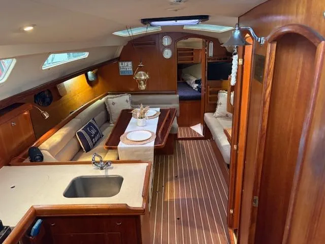 Slide: The Image of Hunter 33 2006 - 20