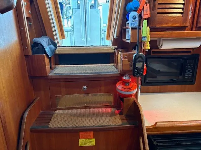 Slide: The Image of Hunter 33 2006 - 22