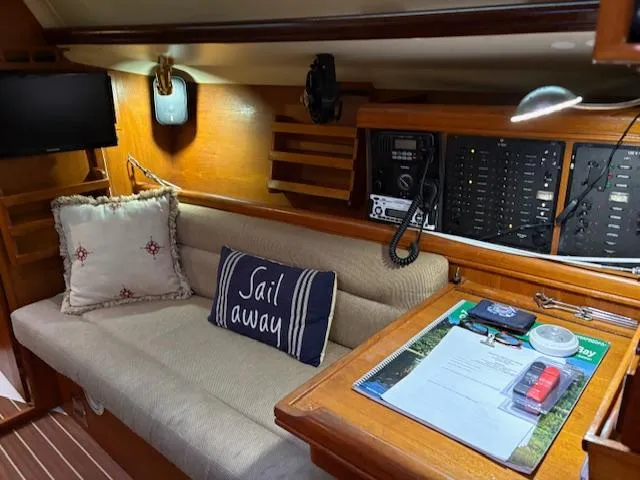 Slide: The Image of Hunter 33 2006 - 27