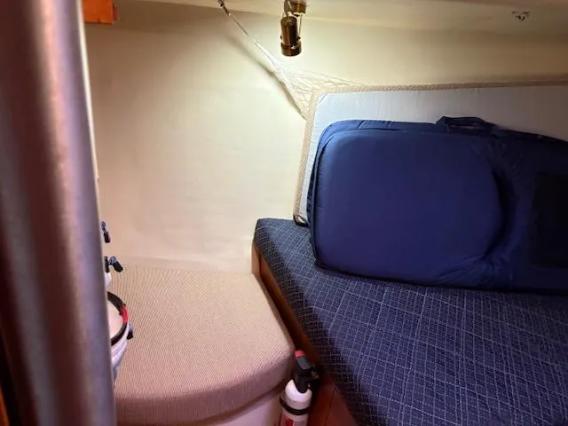 Slide: The Image of Hunter 33 2006 - 34