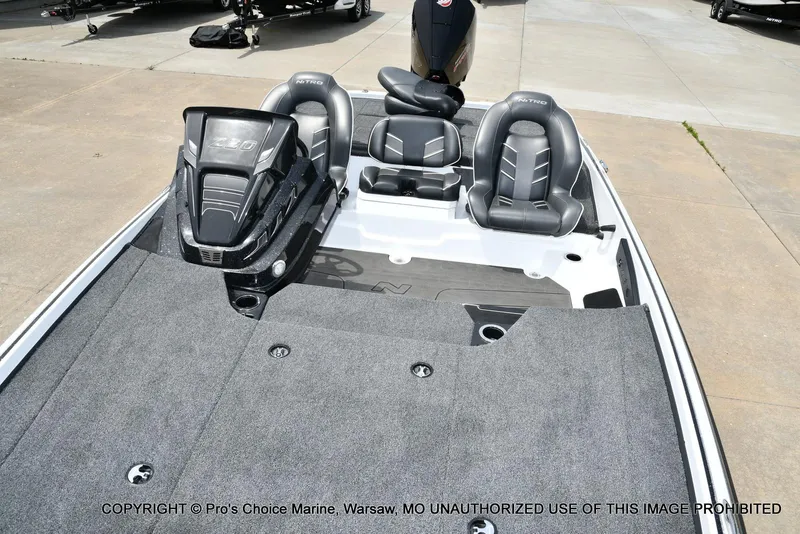 Slide: The Image of 2024 Nitro Z20 Pro boat interior with dual seats and sleek design. - 12