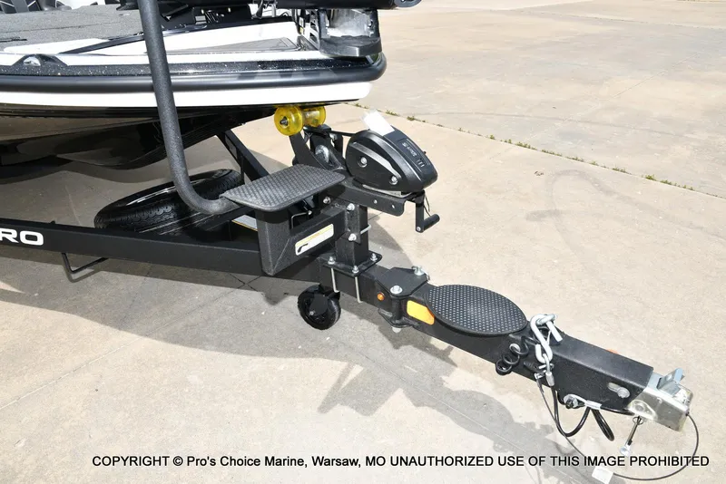 Slide: The Image of Trailer hitch of a 2024 Nitro Z20 Pro boat on concrete surface. - 33