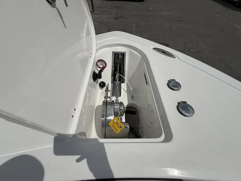 Slide: The Image of Tidewater 232 CC Adventure 2025 - 14