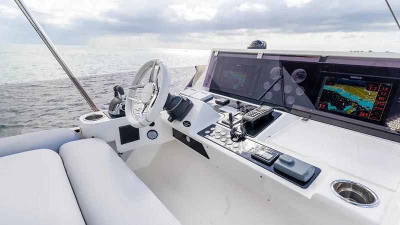 Slide: The Image of Sunseeker Manhattan 55 2016 - 64