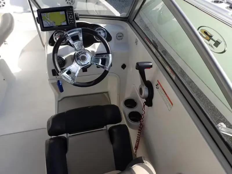 Slide: The Image of Stingray 191 DC 2018 - 10