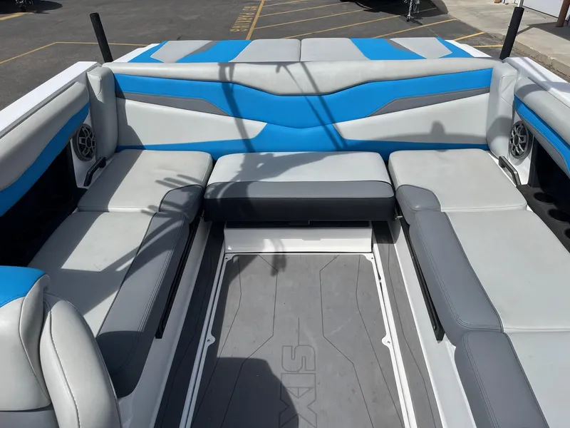 Slide: The Image of Axis T220 2023 - 20