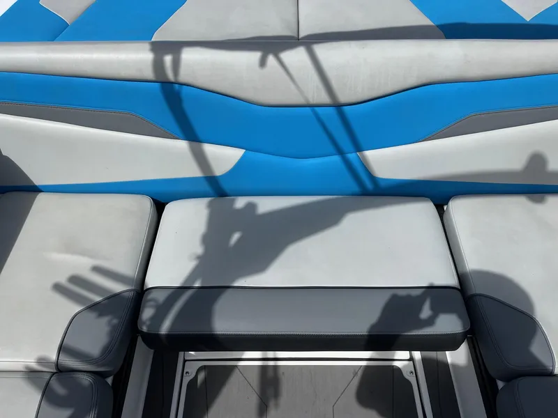 Slide: The Image of Axis T220 2023 - 23