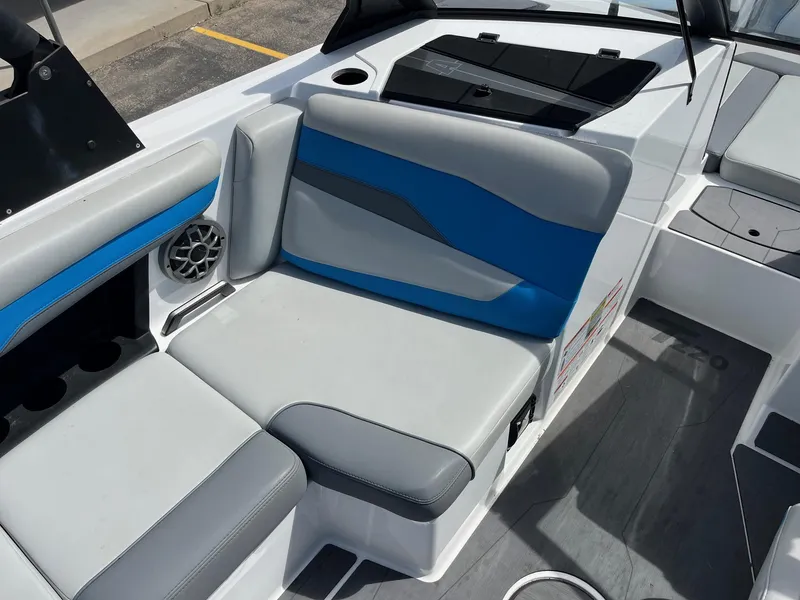 Slide: The Image of Axis T220 2023 - 26