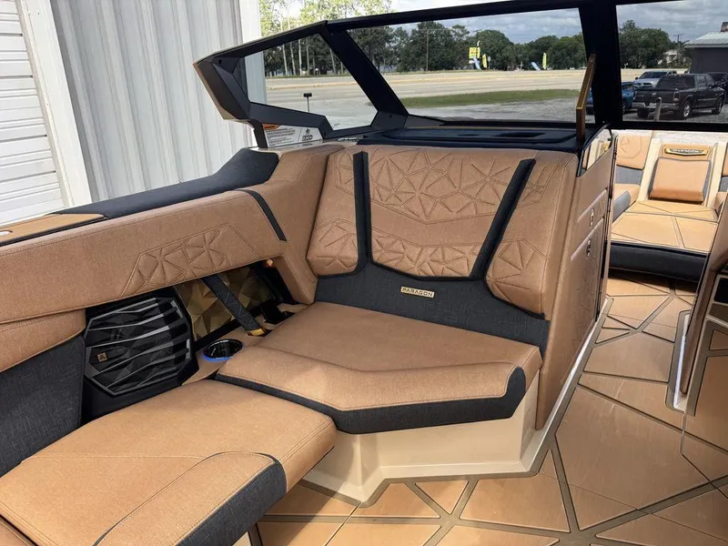 Slide: The Image of Nautique Super Air Nautique G25 Paragon 2025 - 9