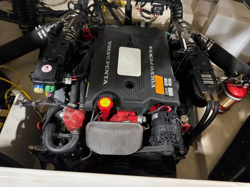 Slide: The Image of Engine compartment of a 2005 Chaparral 256 SSi with Volvo Penta engine. - 16
