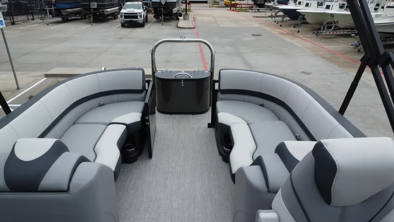 Slide: The Image of Avalon LSZ QL23T DX 2025 - 26