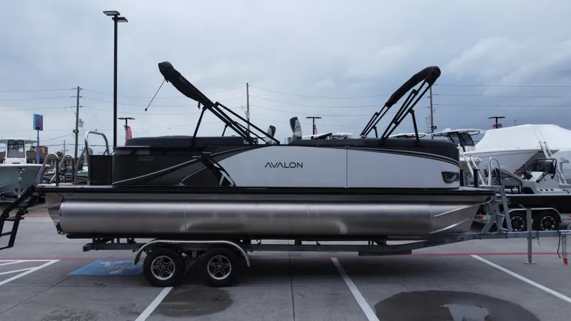 Slide: The Image of Avalon LSZ QL23T DX 2025 - 3