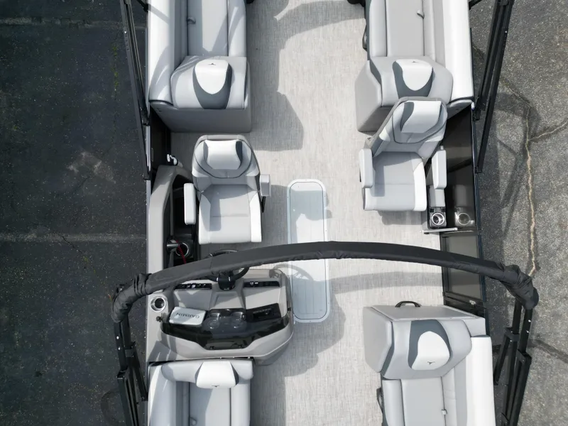 Slide: The Image of Tahoe LTZ QL23T 2025 - 11