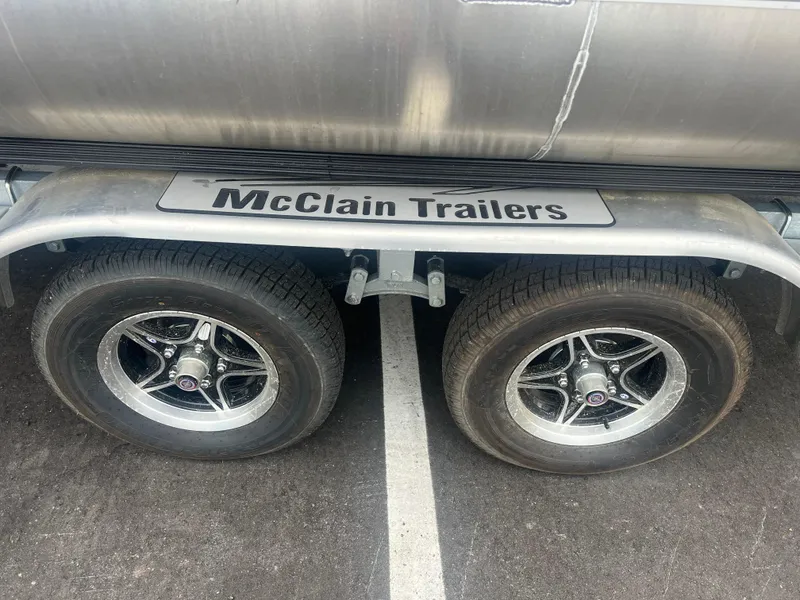 Slide: The Image of Tahoe LTZ QL23T 2025 - 18