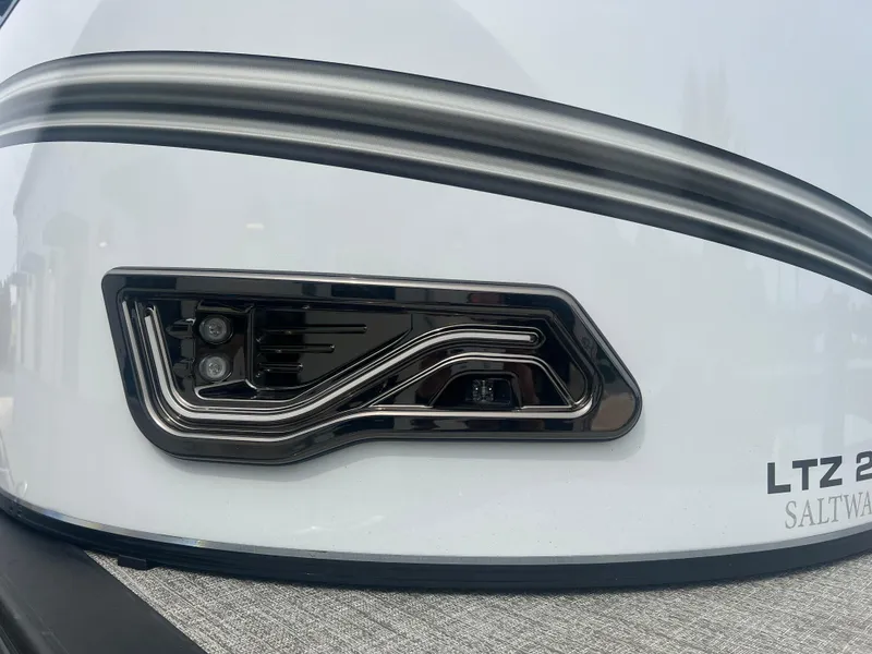 Slide: The Image of Tahoe LTZ QL23T 2025 - 22