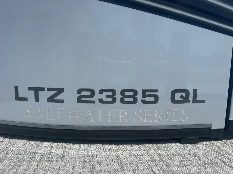 Slide: The Image of Tahoe LTZ QL23T 2025 - 24