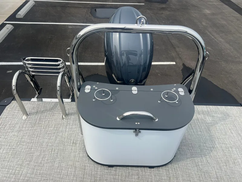 Slide: The Image of Tahoe LTZ QL23T 2025 - 9