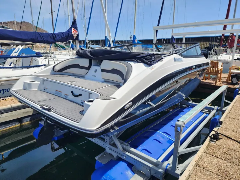 Slide: The Image of Yamaha SX195 2019 - 4