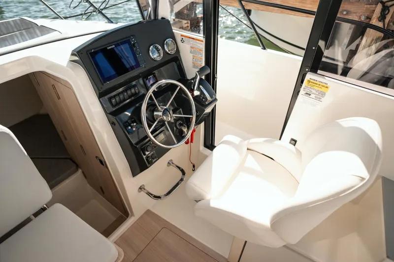 Slide: The Image of Bayliner PH Series T25 Pilothouse 2025 - 5