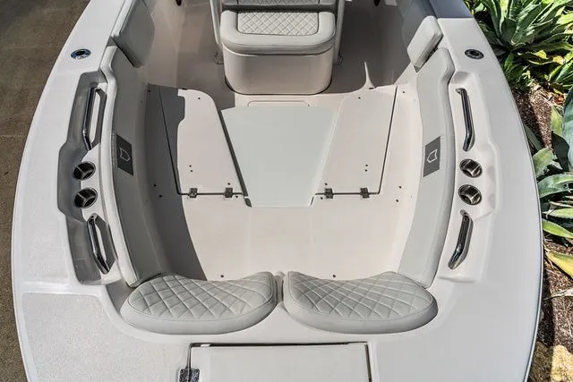 Slide: The Image of Sea Fox 248 Commander 2026 - 14