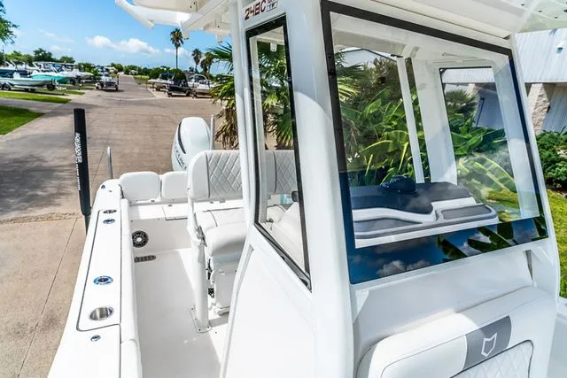 Slide: The Image of Sea Fox 248 Commander 2026 - 18