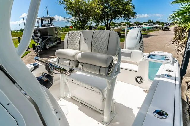 Slide: The Image of Sea Fox 248 Commander 2026 - 8