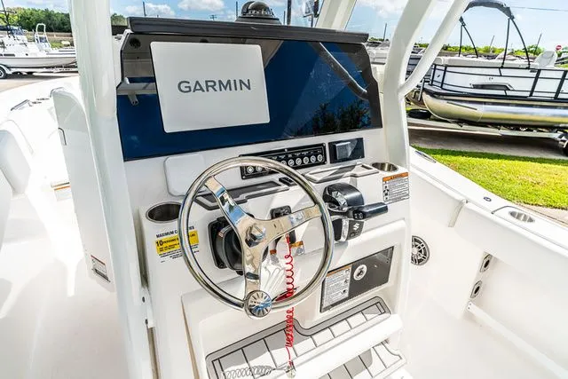 Slide: The Image of Sea Fox 248 Commander 2026 - 9