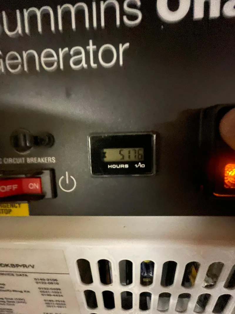 Slide: The Image of NEWER GENERATOR HOUR METER - 100
