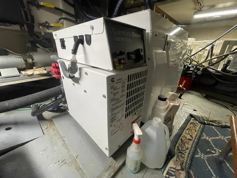 Slide: The Image of SECOND NEWER ONAN GENERATOR IN SOUND ENCLOSURE - 101