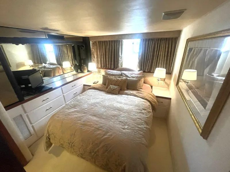 Slide: The Image of VIP GUEST STATEROOM TO PORT FORWARD OVERVIEW - 47