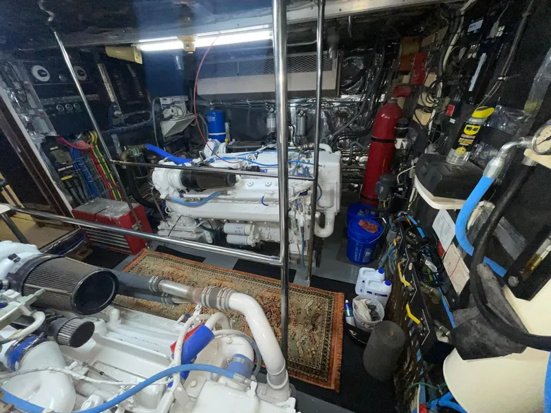 Slide: The Image of PORT SIDE ENGINE ROOM - 84
