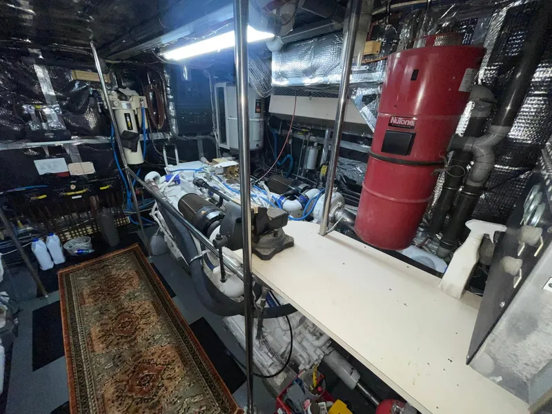 Slide: The Image of Hatteras 80 Cockpit Motor Yacht 1989 - 87