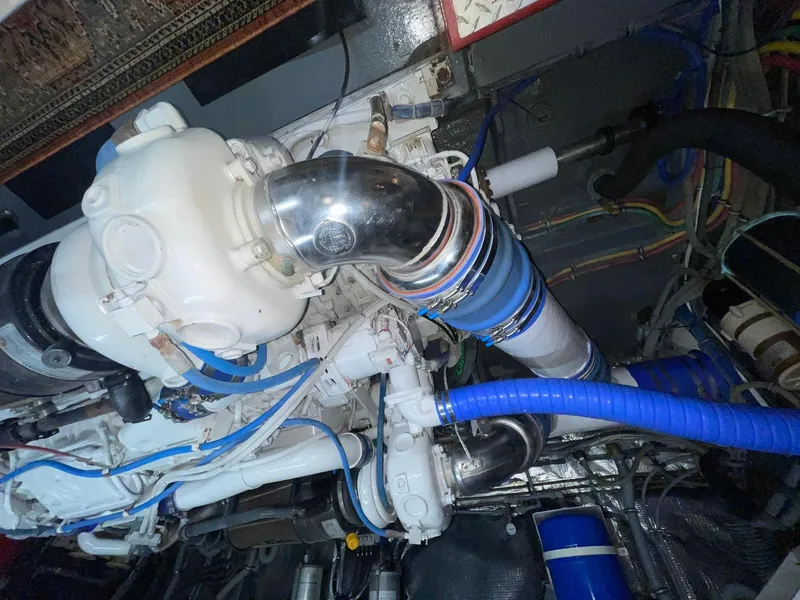 Slide: The Image of Hatteras 80 Cockpit Motor Yacht 1989 - 93