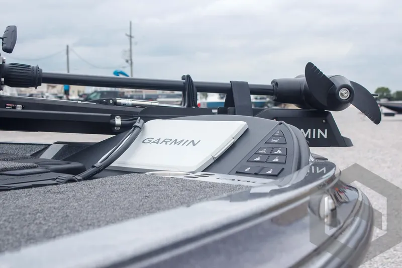 Slide: The Image of 2025 Caymas CX 21 PRO boat with Garmin navigation system on deck. - 19