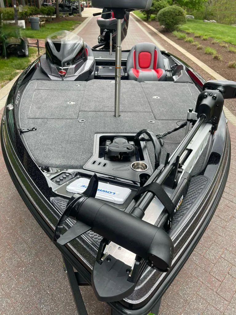 Slide: The Image of 2025 Ranger Z518 fishing boat with advanced trolling motor and spacious deck. - 3