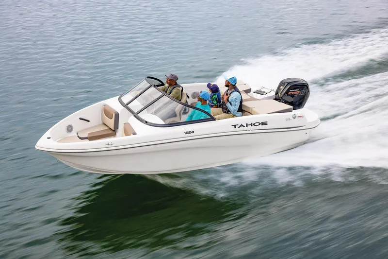 Slide: The Image of Tahoe 185 S 2025 - 70