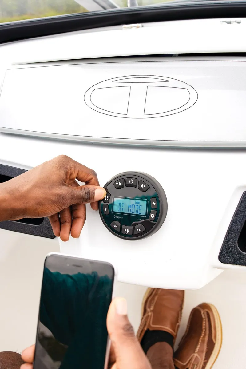 Slide: The Image of Tahoe 185 S 2025 - 82