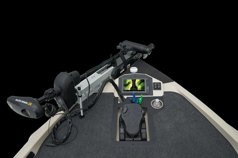 Slide: The Image of Ranger Boats Z185 2025 - 18