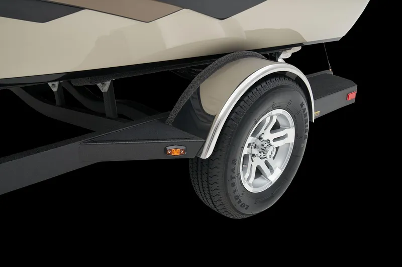 Slide: The Image of Ranger Boats Z185 2025 - 57